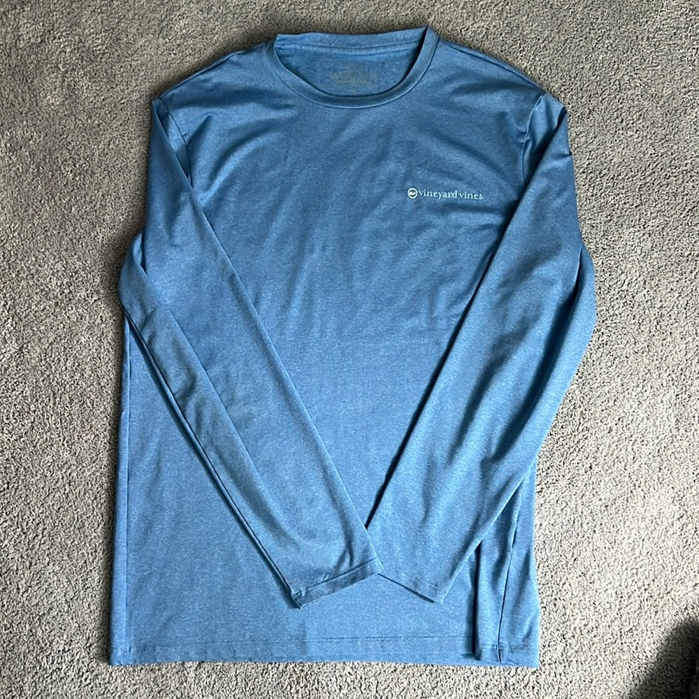 Vineyard Vines performance long sleeve men’s medium